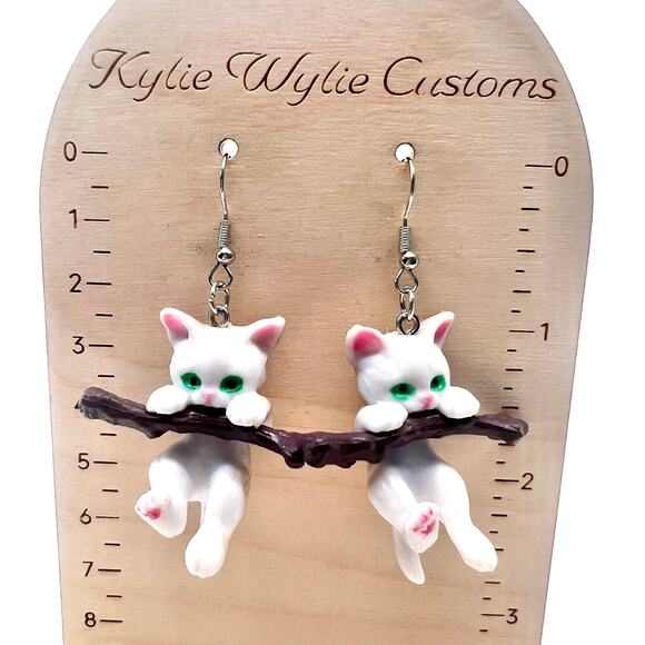 Hanging Cat Earrings - Kitten Earrings - Animal Earrings - Cute Accessories - Picture 8 of 8